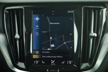 Volvo V60 II  2021 Volvo V60 Cross Country B4 2.0 AWD, 194 KM, 4X4, zdjęcie 8