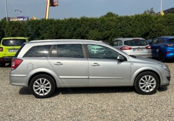 Opel Astra H Kombi 1.7 CDTI ECOTEC 100KM 2008 Opel Astra Po wymianie rozrzadu 1.7 Diesel 100KM, zdjęcie 6