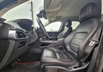 Jaguar F-Pace SUV 2.0 i4D 180KM 2017 Jaguar F-Pace Bezwypadkowy,Niski przebieg,Serwisowany,Polecam 2.0 Diesel, zdjęcie 5