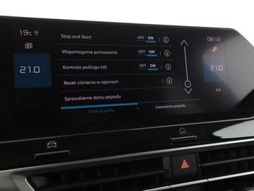 Citroen C4 III SUV 1.2 PureTech 130KM 2022 Citroen C4 automat skóra head-up navi kamera, zdjęcie 27