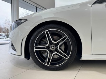 Mercedes CLA C118/X118 Shooting Brake Facelifting 1.3 200 163KM 2023 Mercedes-Benz CLA 200 AMG Line / 1 właściciel / Sa, zdjęcie 17