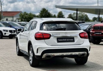 Mercedes GLA I Off-Roader Facelifting 1.6 200 156KM 2019 Mercedes-Benz GLA 200 AMG Line Polski Salon FV 23 Niski przebieg Zadba, zdjęcie 16