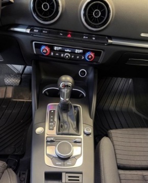 Audi A3 8V Limousine 1.4 TFSI CoD ultra 150KM 2016 Audi A3 Limousine Pelna oferta na R-CARS.pl 1.4 Benzyna 150KM, zdjęcie 13