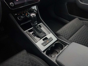 Skoda Superb III Liftback Facelifting 1.5 TSI 150KM 2022 Skoda Superb 1.5TSI 150KM Ambition SalonPL SerwisASO Acc Virtual Matrix Ke, zdjęcie 23