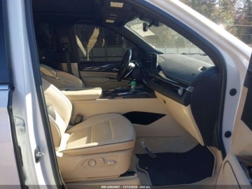 Cadillac Escalade III 2023 Cadillac Escalade Premium Luxury 2023 6.2 Benzyna 420KM, zdjęcie 9