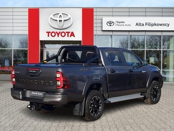 Toyota Hilux VIII Podwójna kabina Facelifting 2.8 D-4D 204KM 2023 Toyota Hilux 2.8 D-4D Double Cab Invincible 4x4 Hi, zdjęcie 1