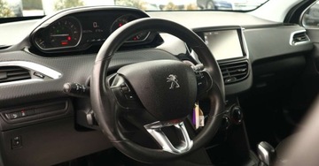 Peugeot 208 I Hatchback 5d Facelifting 1.2 PureTech 82KM 2017 Peugeot 208 (Nr.008) 1.2 82 KM Style Navi Klima Tempomat Parktronik Gwaran, zdjęcie 10