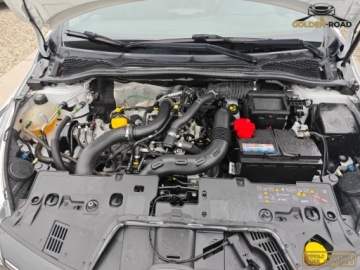 Renault Clio IV Grandtour Facelifting 0.9 TCe 90KM 2018 Renault Clio 0,9 TCE 90KM klima elektryka navi grz.fot.usb. oplacony 90KM, zdjęcie 24