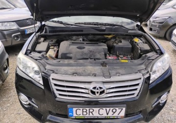 Toyota RAV4 III MPV Facelifting 2.2 D-4D 150KM 2010 Toyota RAV4 2010r, 2.2 DIESEL. 4x4. Uszkodzony lewy bok. Jezdzi 2.2 Diesel, zdjęcie 4