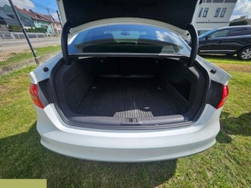 Audi A4 B8 Limousine Facelifting 2.0 TFSI 225KM 2013 Audi A4 Limousine 2.0 benzyna 224KM 4X4 2013r, zdjęcie 7