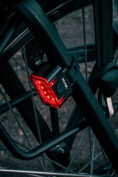 LAMPKA ROWEROWA TYLNA AKUMULATOROWA OŚWIETLENIE USB-C ALUMINIUM 300lm VAYOX