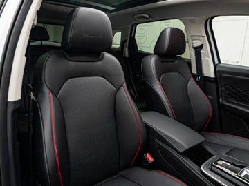 BAIC Beijing 7 1.5 177KM 2024 BAIC Beijing 7 X75 1.5T Luxury DCT Suv 177KM 2024, zdjęcie 17