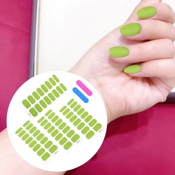 Полосатый гель-лак. Наклейка для начинающих своими руками.