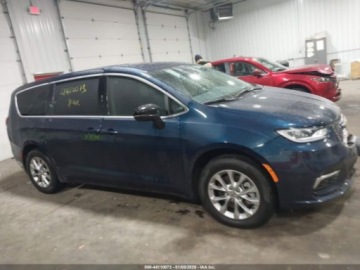 Chrysler Pacifica II 2024 Chrysler Pacifica Touring L 2024 3.6 Benzyna 287KM, zdjęcie 6