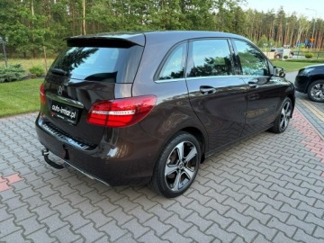 Mercedes Klasa B W246 Sports Tourer Facelifting 2.0 250 211KM 2018 Mercedes B 250 2.0 turbo 211 KM Automat Full LED, zdjęcie 8