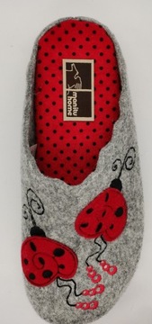 KAPCIE MANITU Home 320603 91 R;38