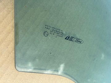 FORD B-MAX 16R SKLO (OKNO) DVEŘE PRAVÁ PŘEDNÍ