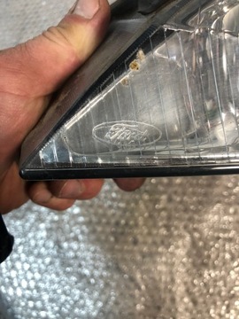 FORD FOCUS MK1 LEVÝ SVĚTLO PŘEDNÍ SVĚTLOMET
