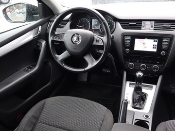 Skoda Octavia III Kombi 1.6 TDI CR DPF 105KM 2014 Skoda Octavia 1.6 TDI, DSG, Navi, Klima, zdjęcie 6