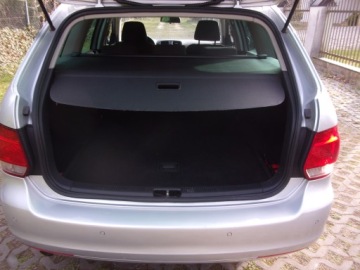 Volkswagen Golf VI Variant 1.6 TDI-CR DPF BlueMotion 105KM 2010 Volkswagen Golf Automat Bluemotion, zdjęcie 9