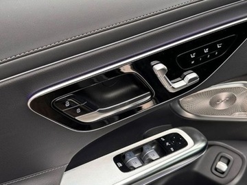 Mercedes CLE Coupe 2.0 300 258KM 2025 MERCEDES-BENZ CLE 300 4-Matic AMG Line 2.0 (258KM) 2025, zdjęcie 9