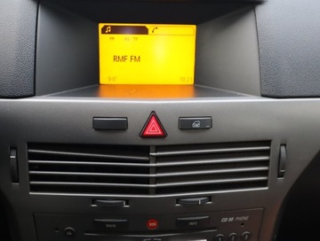 Opel Astra H Kombi 1.4 TWINPORT ecoFLEX 90KM 2005 Opel Astra 1.4 16V, Klima, El. szyby, zdjęcie 11