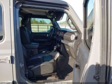 Jeep Wrangler III Unlimited Facelifting 3.6 V6 Pentastar 284KM 2018 Jeep Wrangler 3.6 V6 284 KM, 4x4, Sahara, drobna szkoda, z cieplego Texasu, zdjęcie 4