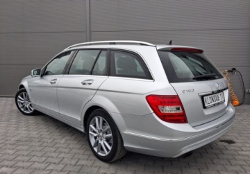 Mercedes Klasa C W204 Kombi T204 1.8 180 CGI BlueEFFICIENCY 156KM 2012 Mercedes-Benz Klasa C bezwypadekz Niemiecjedzie jak nowe 1.8 Benzyna, zdjęcie 11