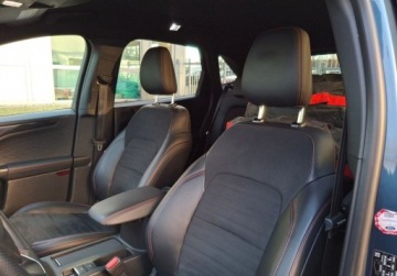 Ford Kuga III SUV 1.5 EcoBoost 150KM 2020 Ford Kuga Ford Kuga 1.5 EcoBoost 150KM, ST-line X, Salon PL 1.5 Benzyna, zdjęcie 18