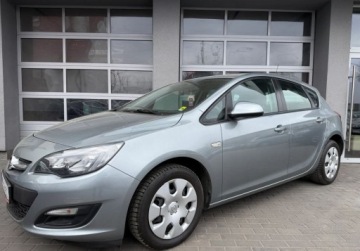 Opel Astra J Hatchback 5d Facelifting 1.6 Twinport ECOTEC 115KM 2015 Opel Astra salon Polska , I wlasciciel, kamera cofania 1.6 Benzyna 115KM, zdjęcie 1