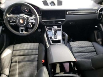 Porsche Cayenne III 2022 Porsche Cayenne 2022, 4.0L, 4x4, TURBO S E HYBRID, uszkodzony przod, zdjęcie 7