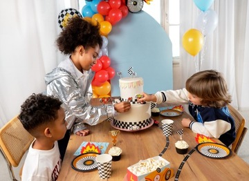 НАБОР ТАРЕЛОК, БУМАЖНЫЙ СТАКАН, МАШИНКИ, ГОНОЧНЫЕ МАШИНЫ-6957