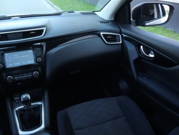 Nissan Qashqai II Crossover 1.2 DIG-T 115KM 2014 Nissan Qashqai 1.2 DIG-T, Navi, Klima, zdjęcie 7