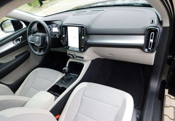 Volvo XC40 Crossover 1.5 T3 163KM 2020 Volvo XC 40 z Gwarancja Bezowa Tpicerka Kamera Model 2021r 1.5 Benzyna, zdjęcie 6