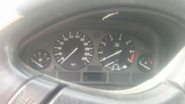 BLATNÍK PŘEDNÍ PRAVÝ BMW 5 E39 96-00 DÍLY