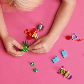 LEGO Classic Творческие монстры (11017)