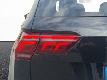 Volkswagen Tiguan II SUV Facelifting 2.0 TSI 190KM 2022 Volkswagen Tiguan 2.0 TSI 190 KM 4Mot. R-Line DSG, fv23, Gwarancja, Serwis, zdjęcie 13