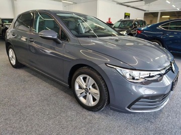 Volkswagen Golf VIII Hatchback 2.0 TDI SCR 150KM 2021 Volkswagen Golf VIII 2.0 TDI 150 KM, Automat, ACC, systent pasa, VC, zdjęcie 2