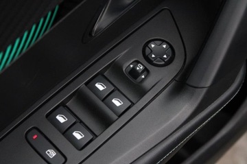 Peugeot 2008 II SUV 1.2 PureTech 130KM 2021 Peugeot 2008 Allure, zdjęcie 6