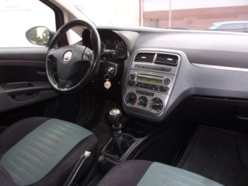 Fiat Punto Grande Punto Hatchback 5d 1.4 8v 77KM 2009 Fiat Punto Salon-Pl, zdjęcie 25