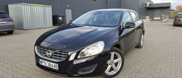 Volvo V60 I Kombi 1.6 T3 150KM 2012 Volvo V60 Volvo V60 T3 Kinetic 1.6 Benzyna 150KM, zdjęcie 2