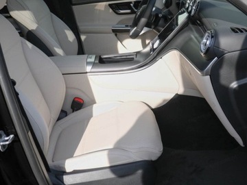 Mercedes GLC C254/X254 Coupe 2.0 220d 197KM 2025 GLC 220 d 4-Matic Avantgarde 2.0 (197KM) 2025, zdjęcie 4