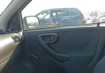 Opel Corsa C 1.0 Twinport ECOTEC  60KM 2004 Opel Corsa Opel Corsa Benzyna 60KM, zdjęcie 12
