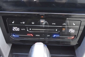 Volkswagen Arteon Fastback Facelifting 2.0 TDI 200KM 2022 Volkswagen Arteon Elegance 2.0TDI 200KM DSG7 4Motion Panorama Nappa Kamera, zdjęcie 23