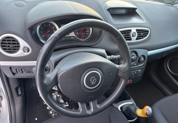 Renault Clio III Hatchback 5d 1.2 TCe eco2 100KM 2007 Renault Clio 2007 r. 1.1 Benzyna 101KM, zdjęcie 10