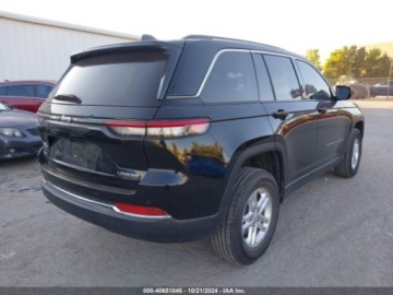 Jeep Grand Cherokee V 2023 Jeep Grand Cherokee Laredo, 2023r., 4x4, 3.6L 3.6 Benzyna 293KM, zdjęcie 3