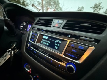 Hyundai i20 II Hatchback 5d 1.0 T-GDI 120KM 2016 Hyundai i20 Hyundai I20 Klimatyzacja Grzana Kierownica Bogata Wersja, zdjęcie 31