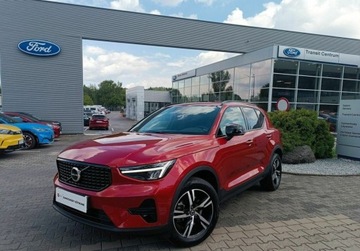 Volvo XC40 2023 Volvo XC 40 2.0 B3 MILD HYBRID Automat PlusDark SalonPL SerwisASO FV23 Gwa, zdjęcie 1