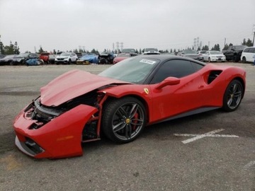 Ferrari 2016 Ferrari 488 Pista 2016 Ferarri 488 GTB 3.9 Benzyna 660KM, zdjęcie 1