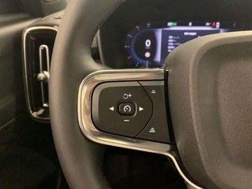 Volvo XC40 2026 VOLVO XC40 B4 Plus Dark Suv 2.0 (197KM) 2025, zdjęcie 5